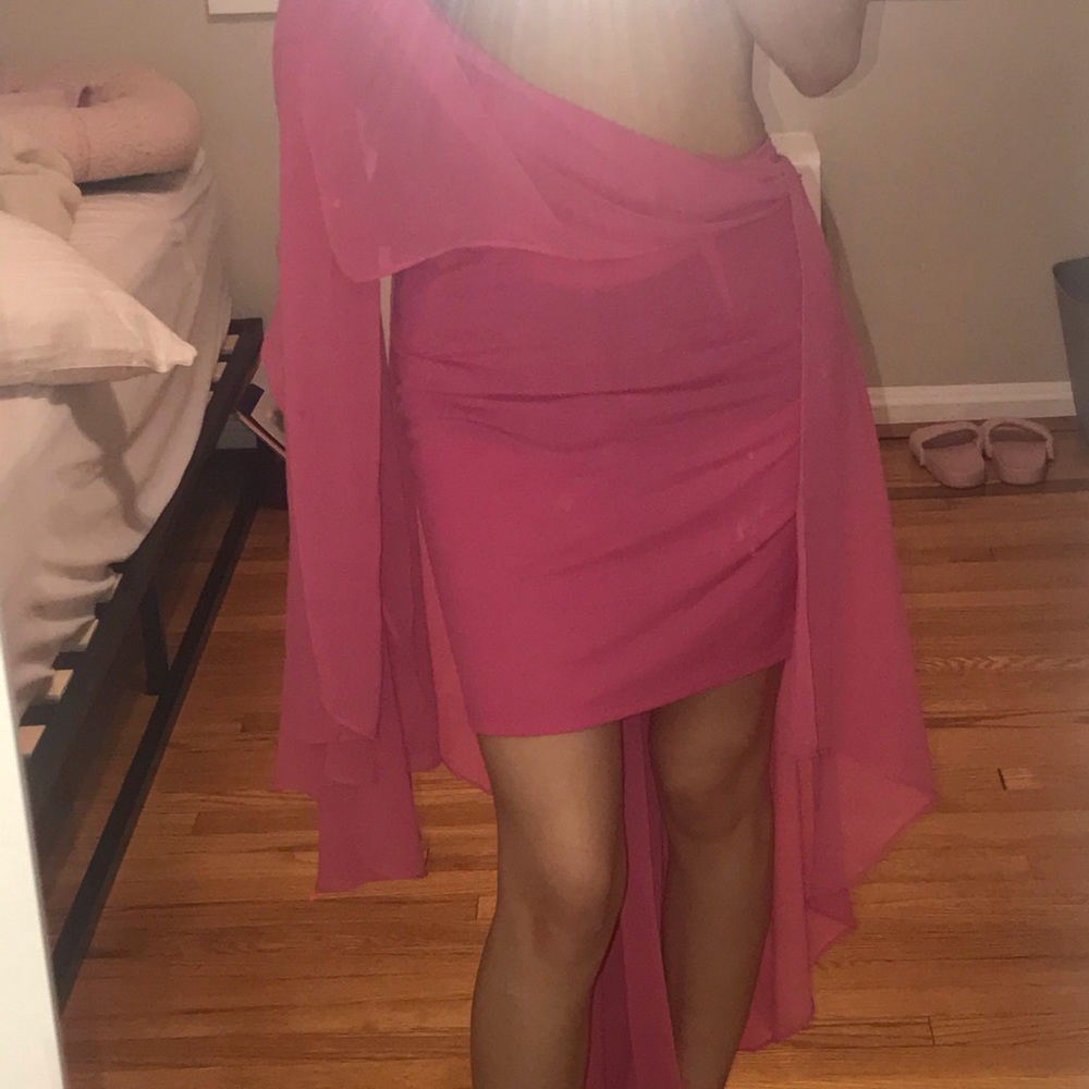 Pink skirt. - Picture 3 of 5